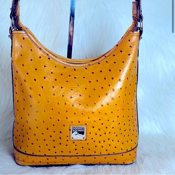 STUNNING VINTAGE DOONEY & BOURKE CAMEL HANDBAG WITH DUSTBAG - Picture 3 of 13